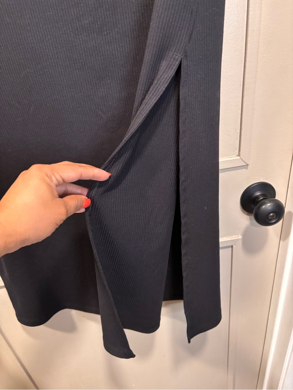 American Eagle Black Women's Ribbed Skirt with Side Slit